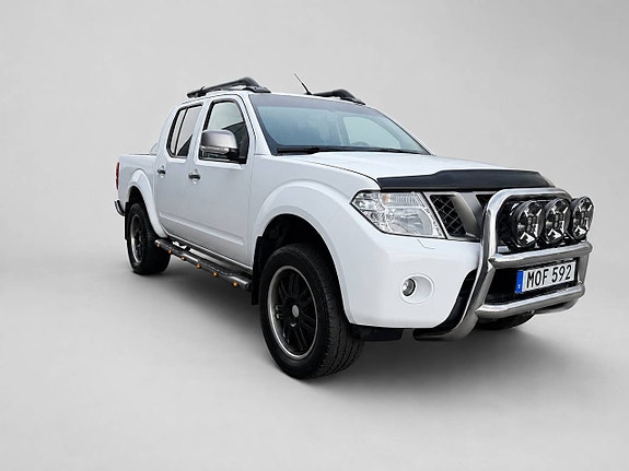 Nissan Navara 2 of 5