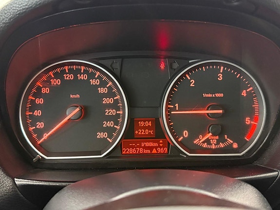 BMW 120d 17 of 22