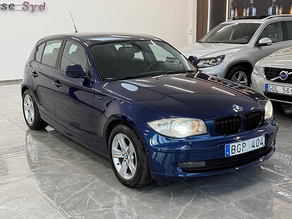 BMW 120d 2 of 5