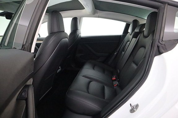 Tesla Model 3 13 of 21