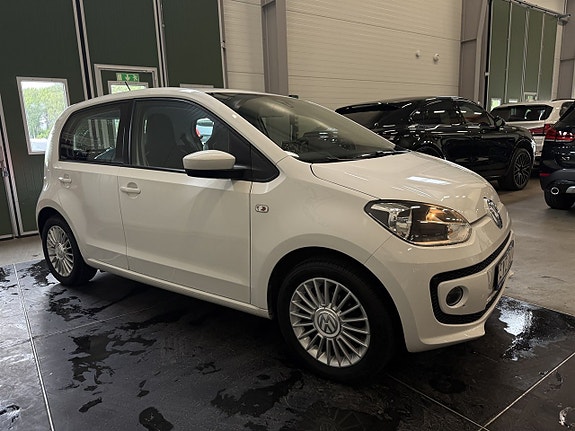 Volkswagen UP! 5 of 5