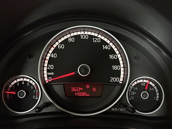 Volkswagen UP! 12 of 21