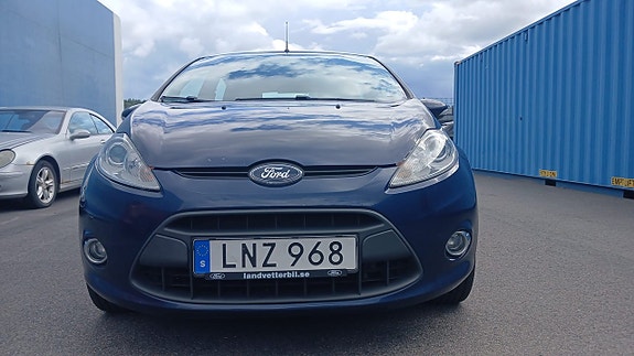 Ford Fiesta 3 of 5