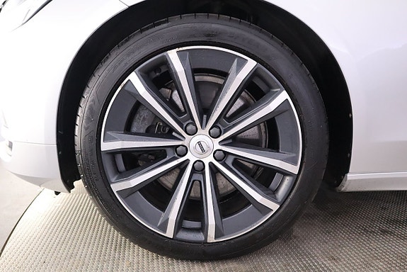 Volvo V90 9 of 22