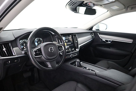 Volvo V90 10 of 22