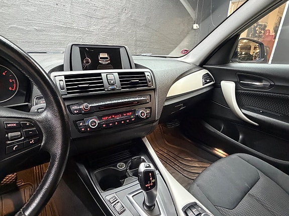 BMW 118d 14 of 21