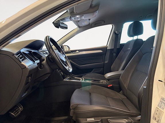 Volkswagen Passat Alltrack 9 of 21
