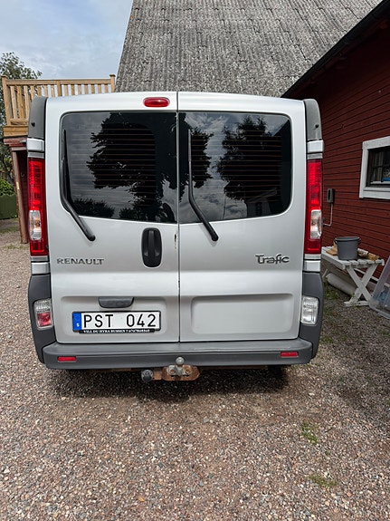 Renault Trafic 3 of 8