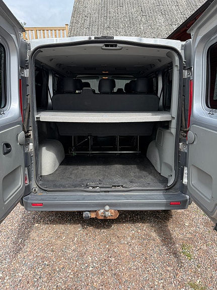 Renault Trafic 7 of 8