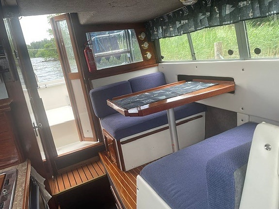 Bayliner Ciera flybridge 2450 4 of 5