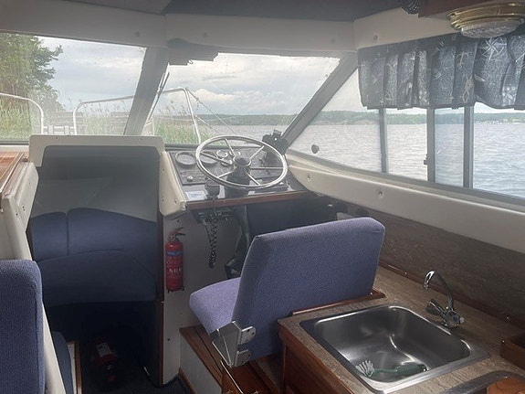 Bayliner Ciera flybridge 2450 5 of 5