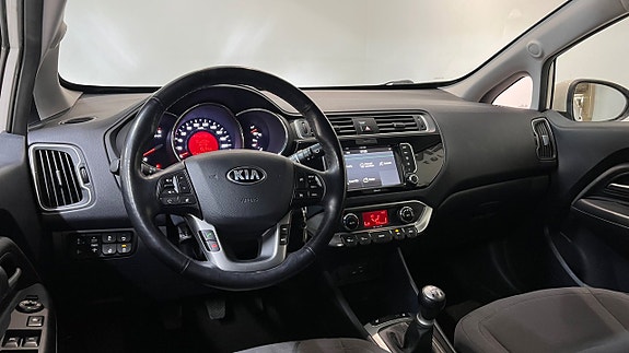 Kia Rio 11 of 19