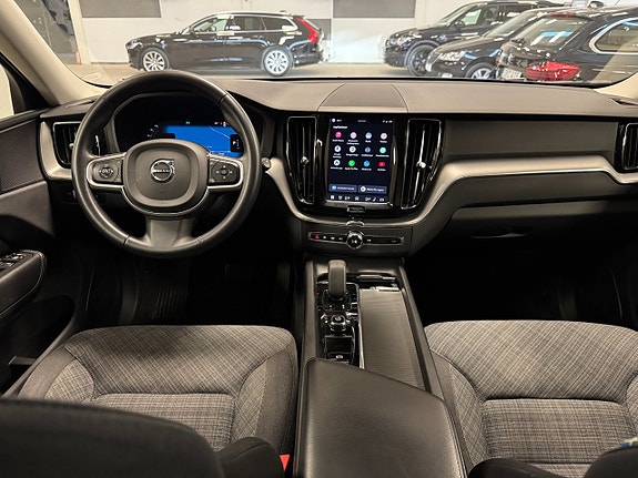 Volvo XC60 7 of 18