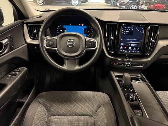 Volvo XC60 8 of 18
