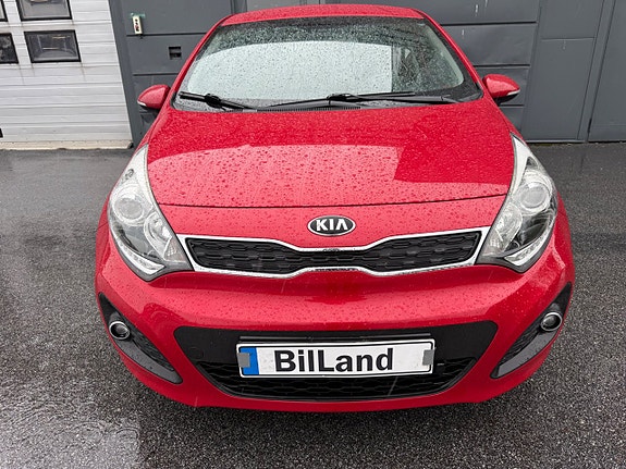 Kia Rio 2 of 5
