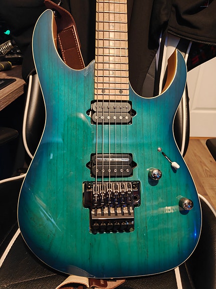 Ibanez Nebula Green Burst Prestige