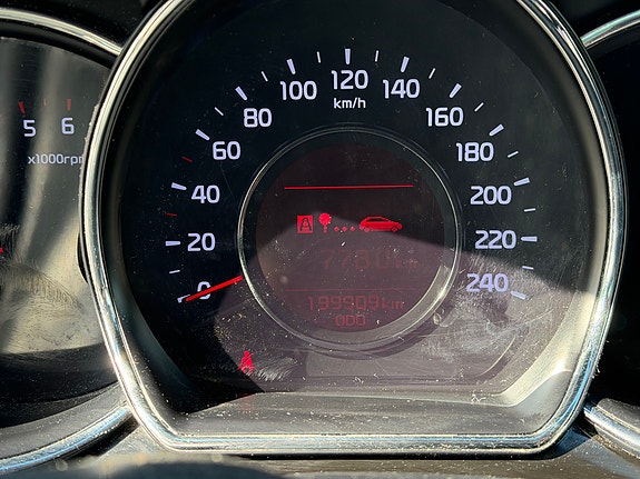 Kia Ceed 3 of 5