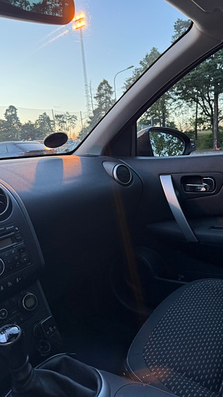 Nissan Qashqai 2 of 5