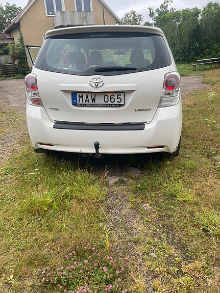 Toyota Verso 2 of 5