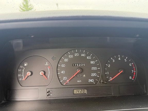 Volvo 850 10 of 13