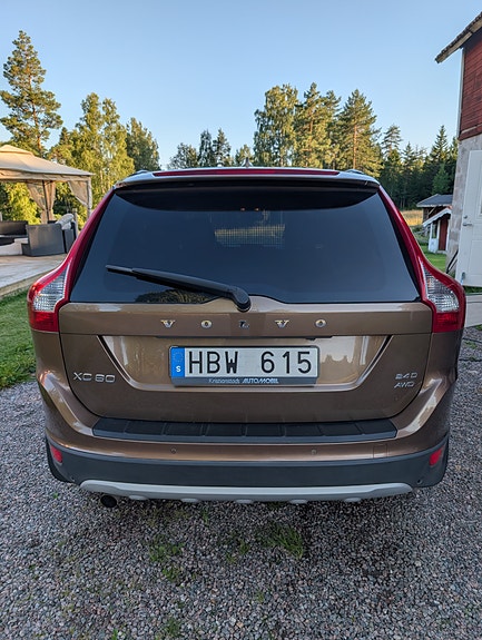 Volvo XC60 3 of 5