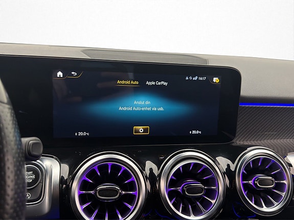 Mercedes-Benz GLB220 d 25 of 30