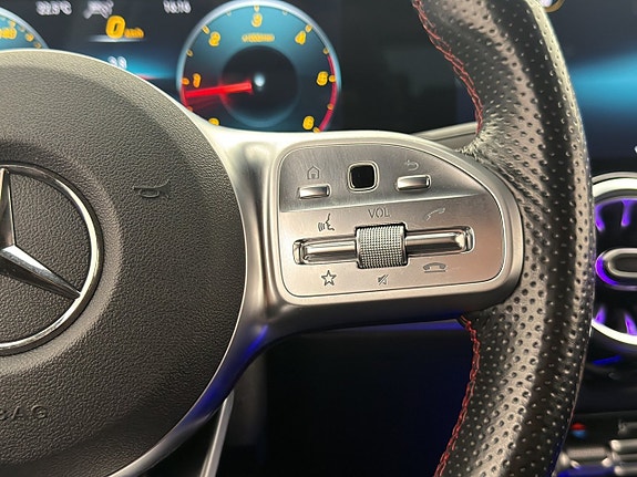 Mercedes-Benz GLB220 d 18 of 30