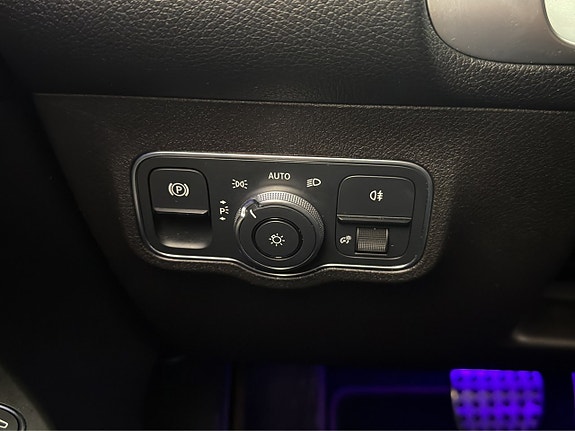 Mercedes-Benz GLB220 d 20 of 30