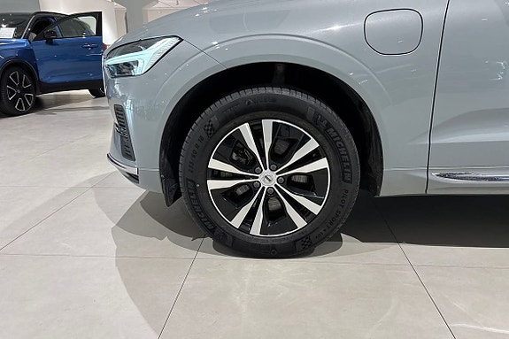 Volvo XC60 17 of 28