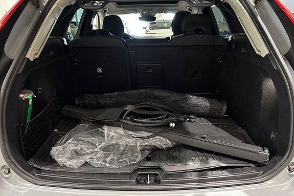 Volvo XC60 12 of 28