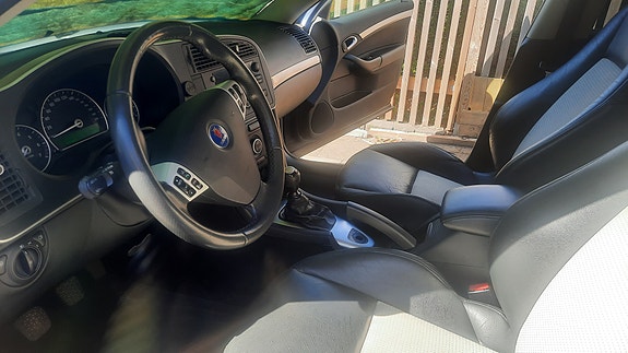 Saab 9-3 4 of 5