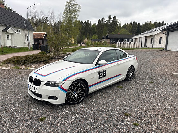 BMW 335i 2 of 5