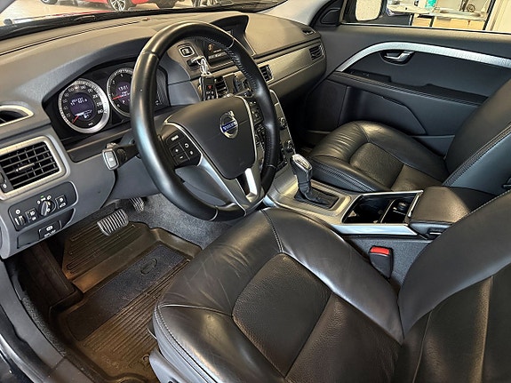 Volvo XC70 5 of 21