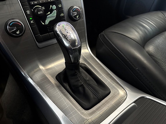 Volvo XC70 17 of 21