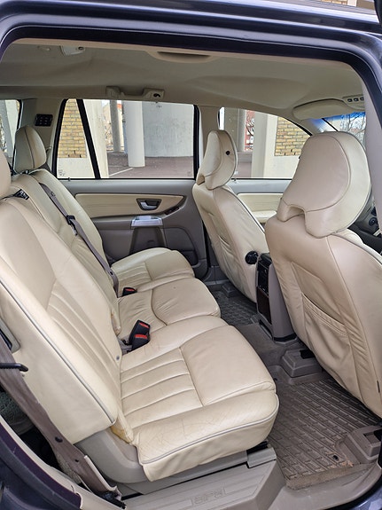 Volvo XC90 5 of 5