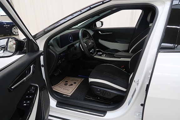 Kia EV6 5 of 5