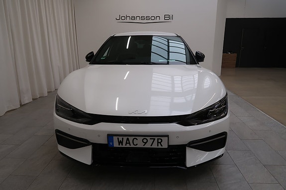 Kia EV6 2 of 5