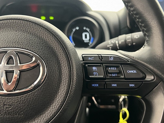 Toyota Yaris 20 of 30