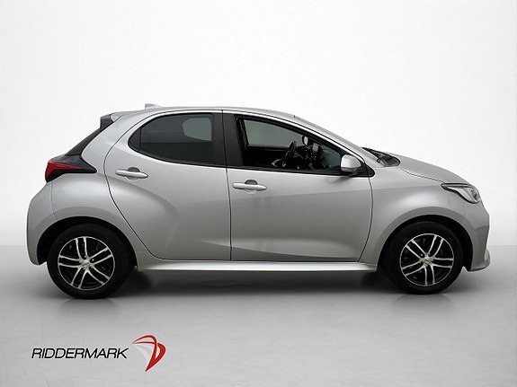 Toyota Yaris 9 of 30