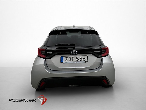 Toyota Yaris 6 of 30