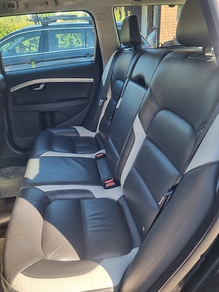Volvo V70 5 of 5