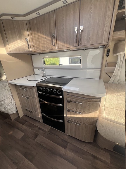 Kabe ROYAL 630 TDL KS 8 of 14