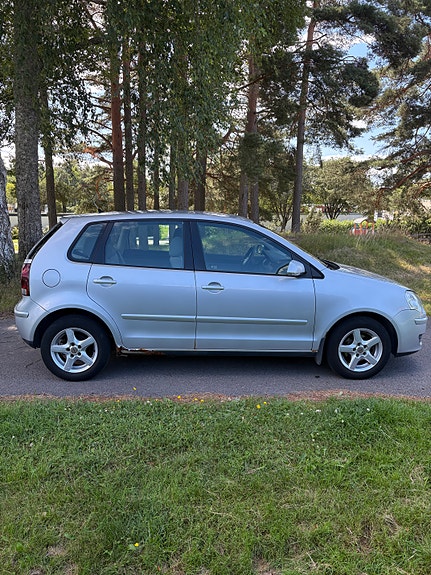 Volkswagen Polo 3 of 5