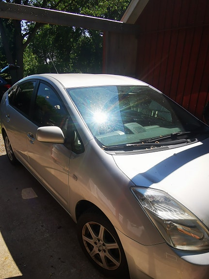 Toyota Prius 7 of 9
