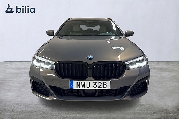 BMW 530e 5 of 5