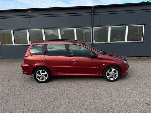 Peugeot 206 SW 9 of 24