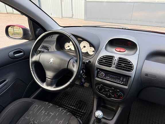 Peugeot 206 SW 18 of 24