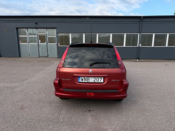 Peugeot 206 SW 12 of 24