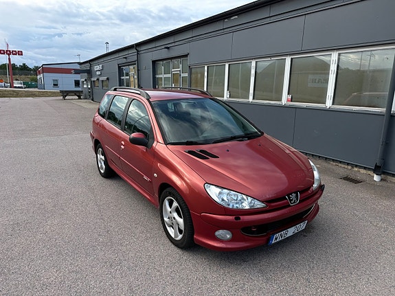 Peugeot 206 SW 8 of 24