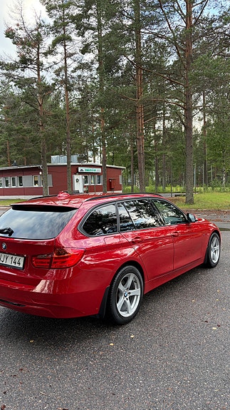 BMW 320d 5 of 5